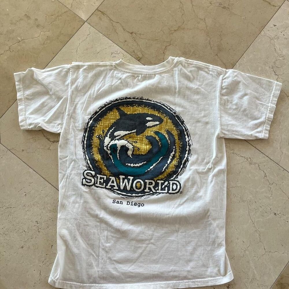 Vintage 2000s SeaWorld San Diego Men's Medium T-Shirt